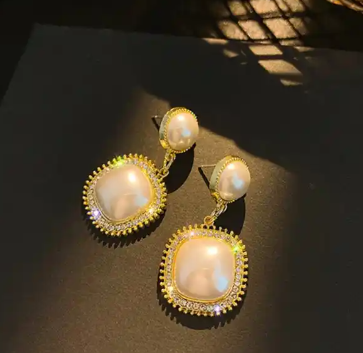 Square Pearl Drop Earring