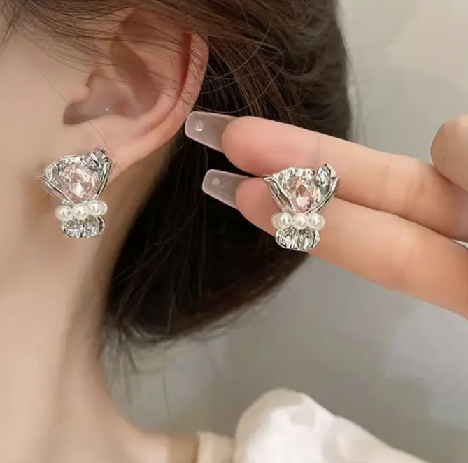 Flower Crystal Pearl Stud Earring