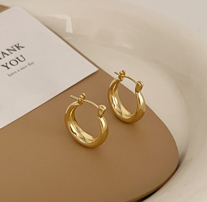 GOLD SMALL HOOP KOREAN EARRINGS