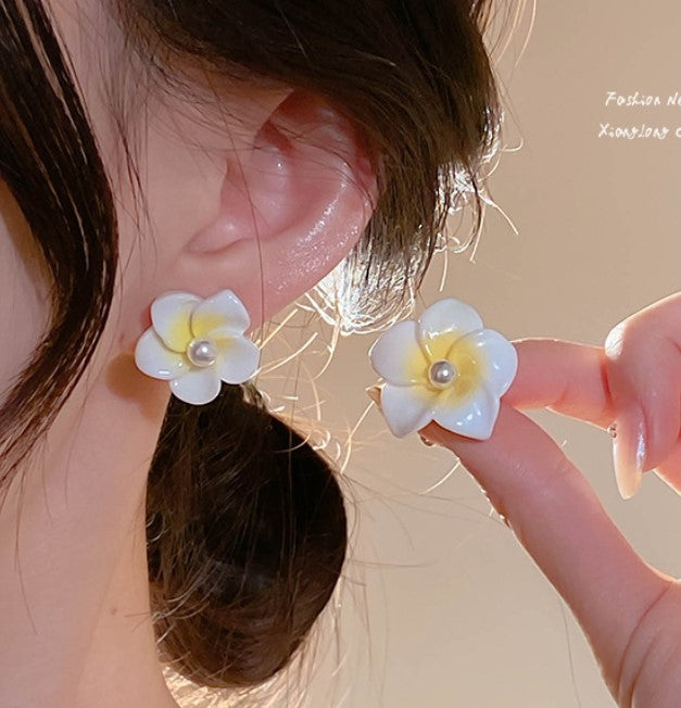 PEARL FLOWER STUD KOREAN EARRINGS