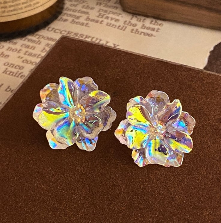 WHITE FLOWER STUD KOREAN EARRINGS