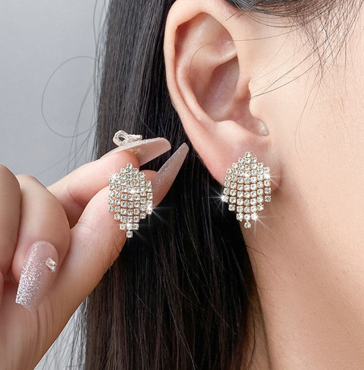 WHITE ZIRCON DROP KOREAN EARRINGS