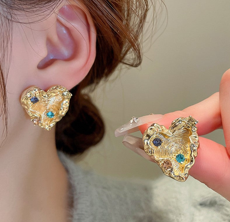 GOLD HEART STUD KOREAN EARRINGS